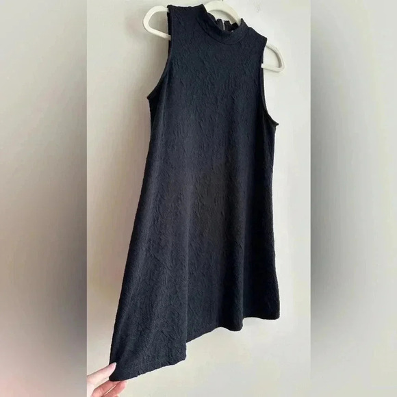 Blu Pepper Black Floral Textured Tank Dress, Swing Dress, Size Medium - Picture 12 of 16